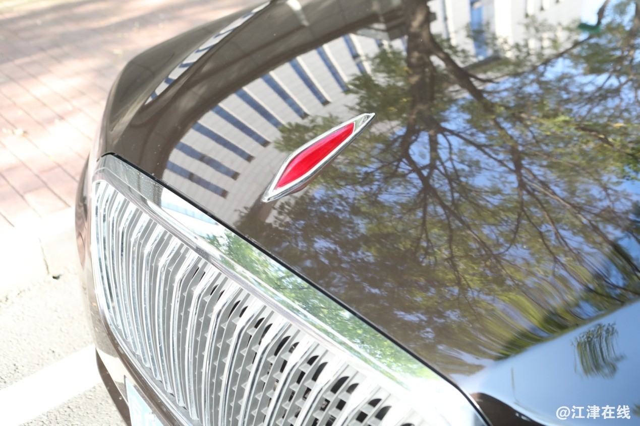 5f4009dfe9e9e21d.jpg