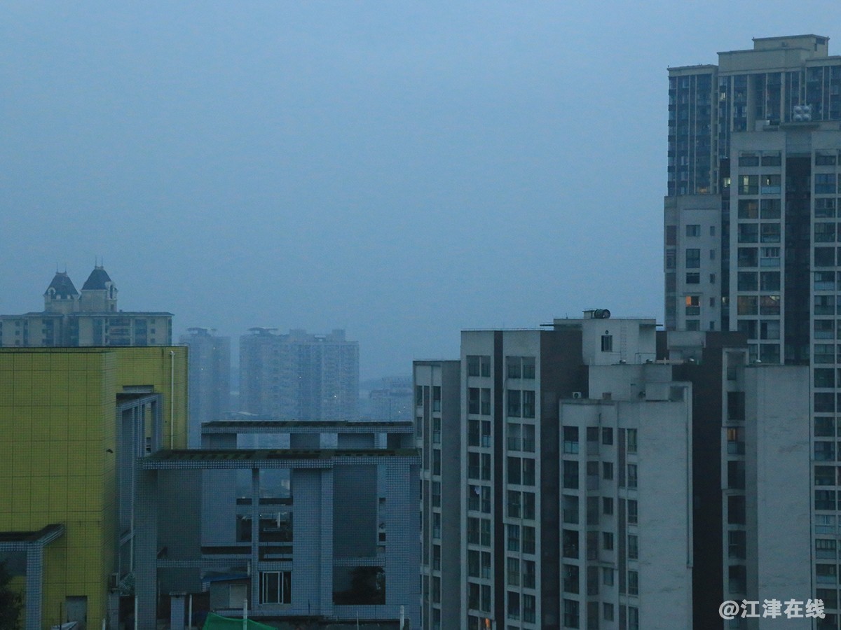 高楼群顶合成素材 (2).jpg