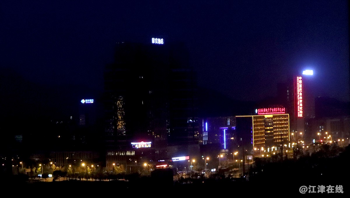 夜看西永 (3).jpg