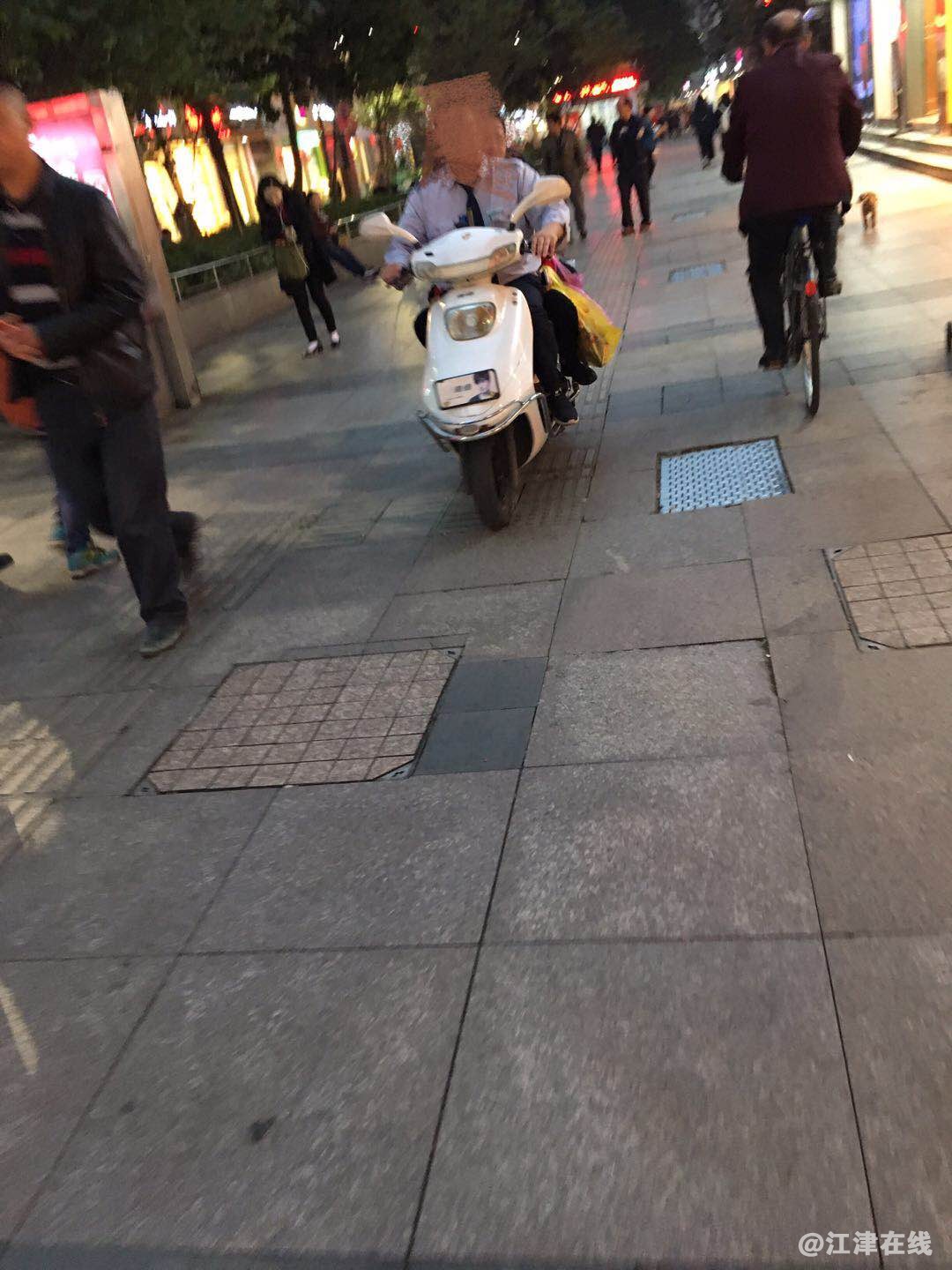步行街25.jpg