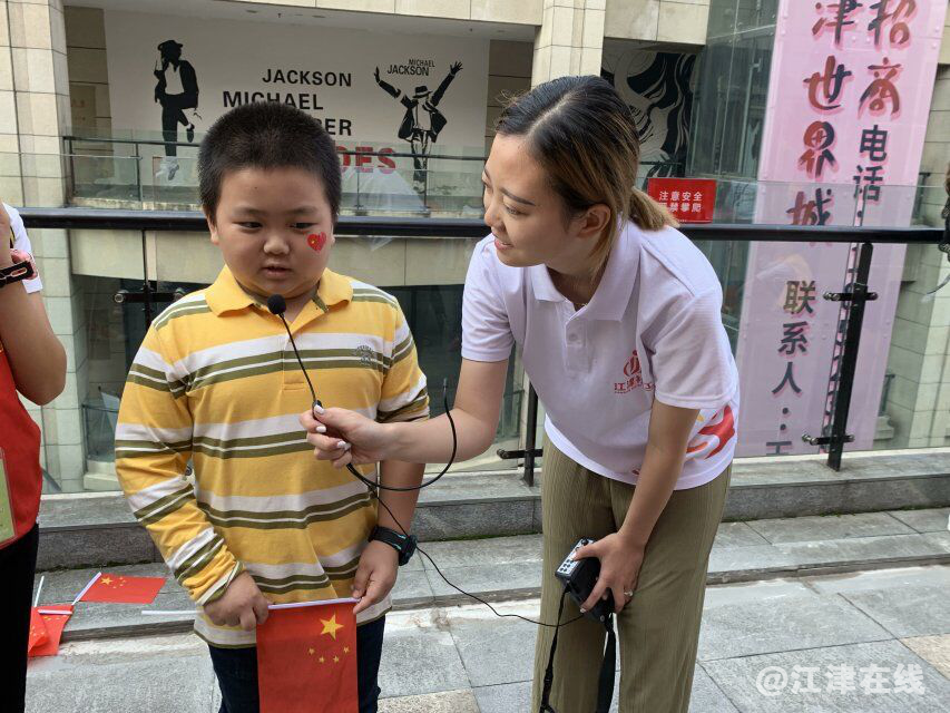 图为公益小天使们分享活动感想.png