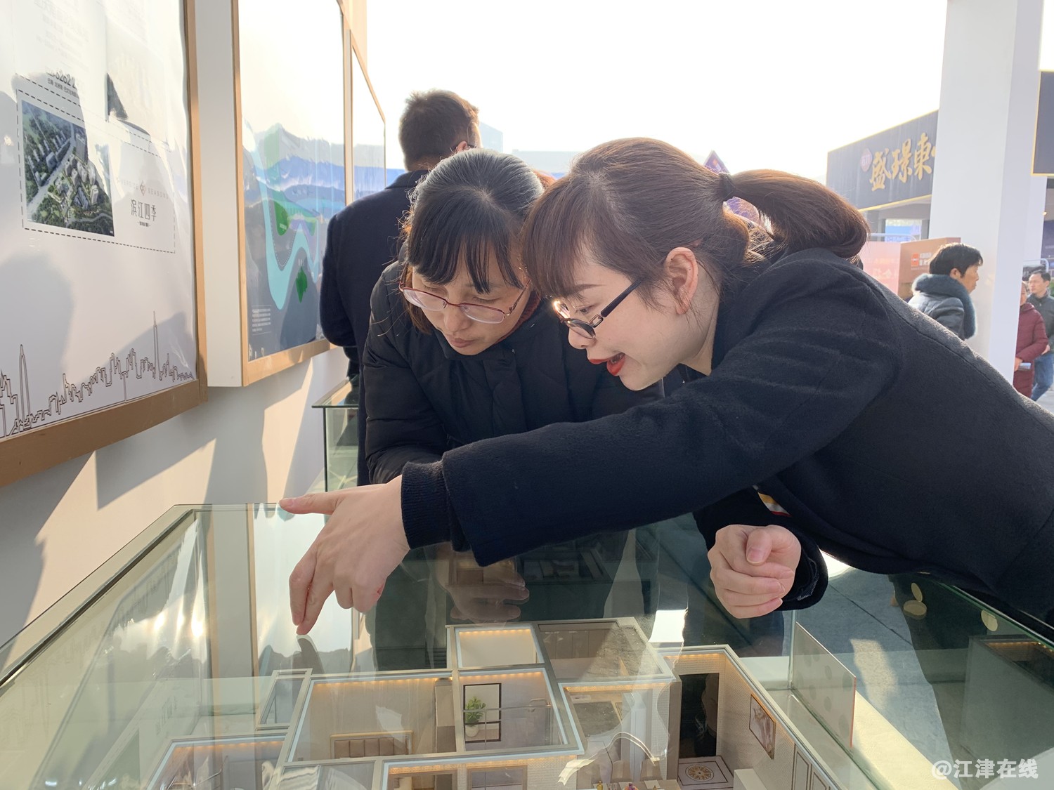 微信图片_20191206132306_副本.jpg