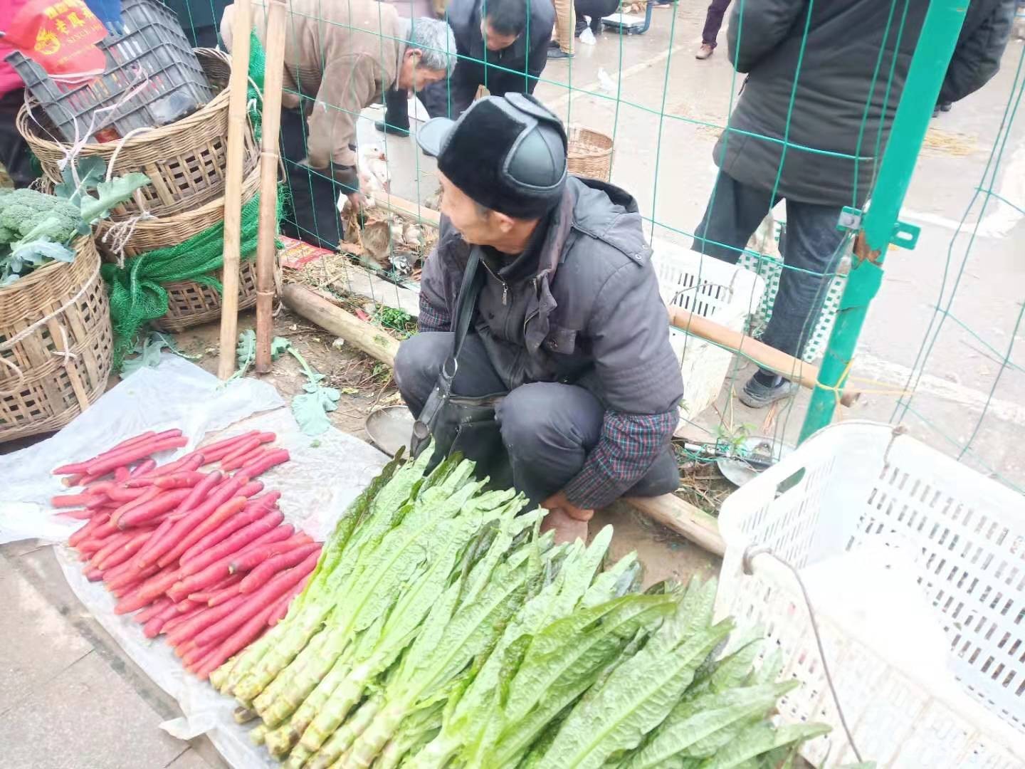 卖菜的大爷你手冷吗？