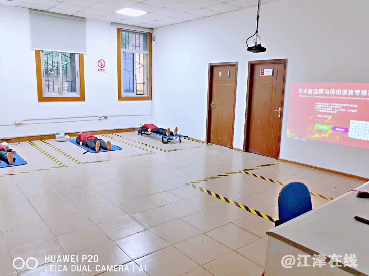 学校考场实景
