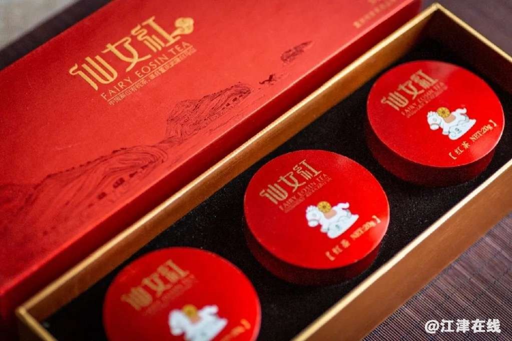 153425vdf9aafxxliulhd1.jpg