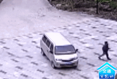 71496baed26b7a3674270d8bb3797660.gif