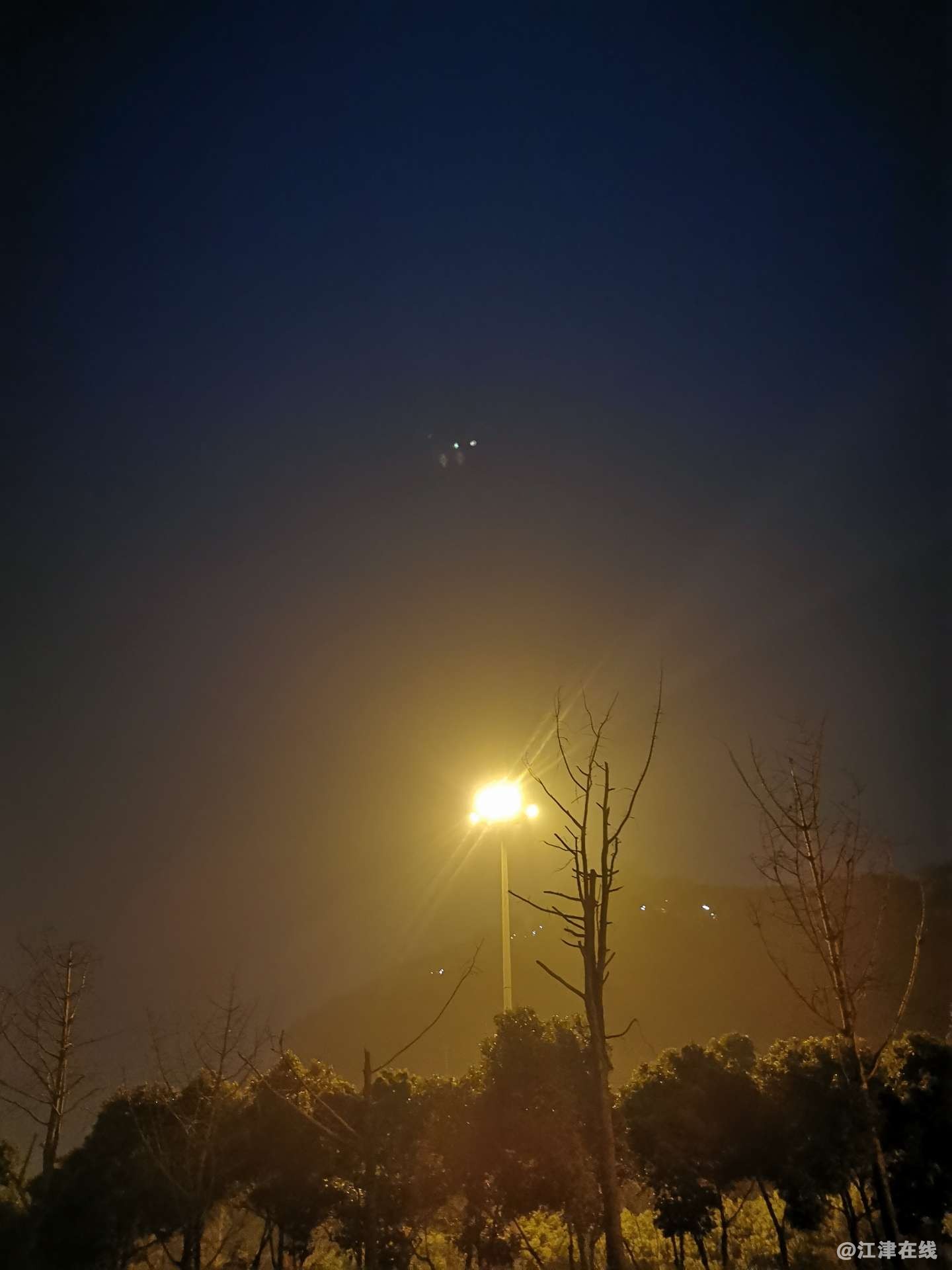 20211227063207front2_0_409372_FlQeE7SSDvcDHdpMWi9K1bGLHgXN.jpg