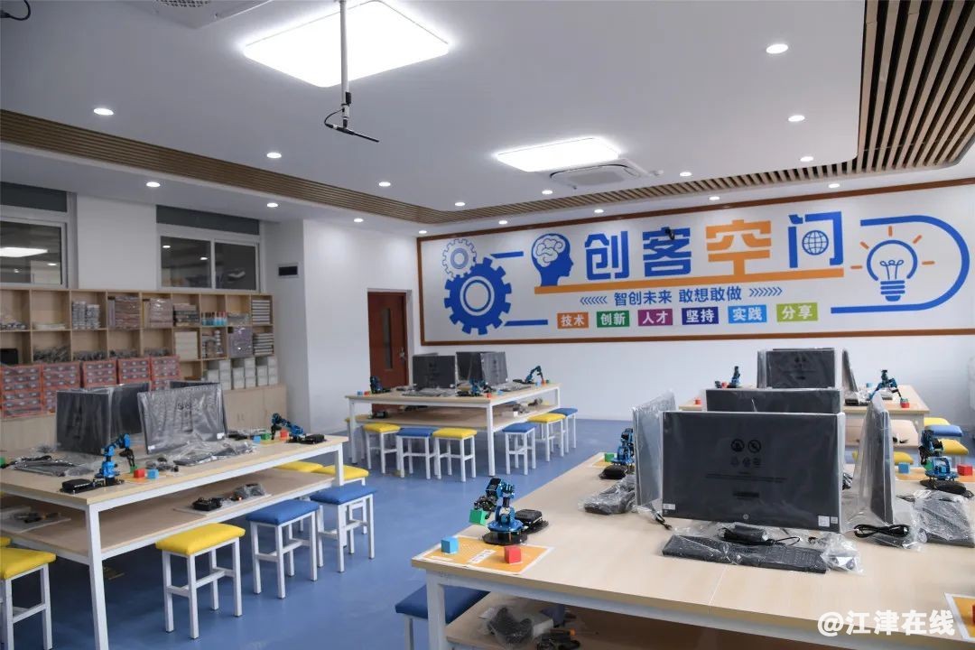 61ed0ccac7594876ece4b96fc26e8ef7.jpg