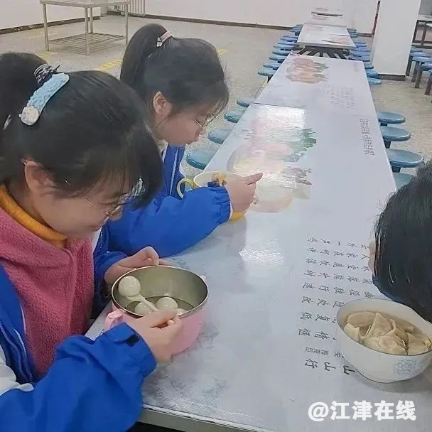 4ef83f1292f38e06a27ac2e11fdfda47.jpg