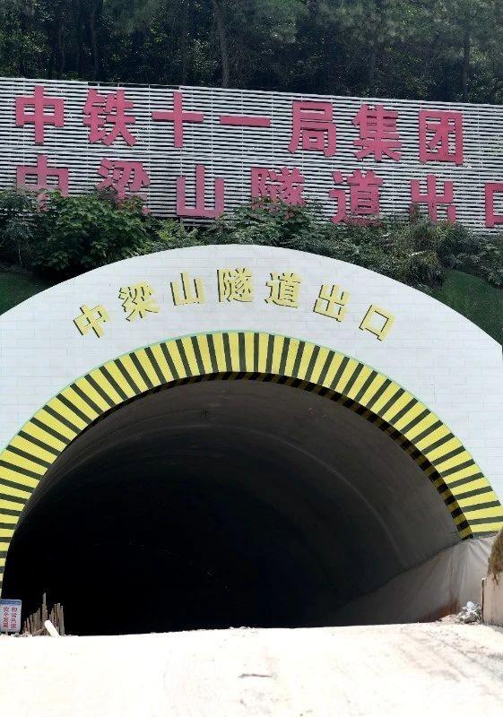 eb2ab32593471b24e743e95e42aaad1f.jpg