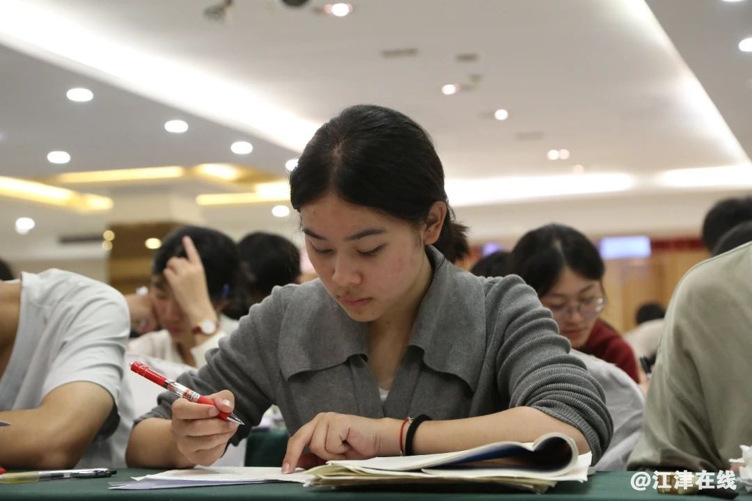 d1055c5f3b1deda3d9382fc9e15b88ea.jpg