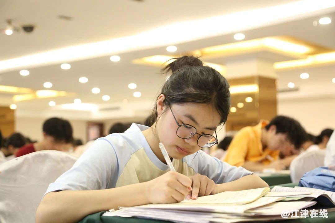 c766633df2a01baac18ef824dbc98625.jpg