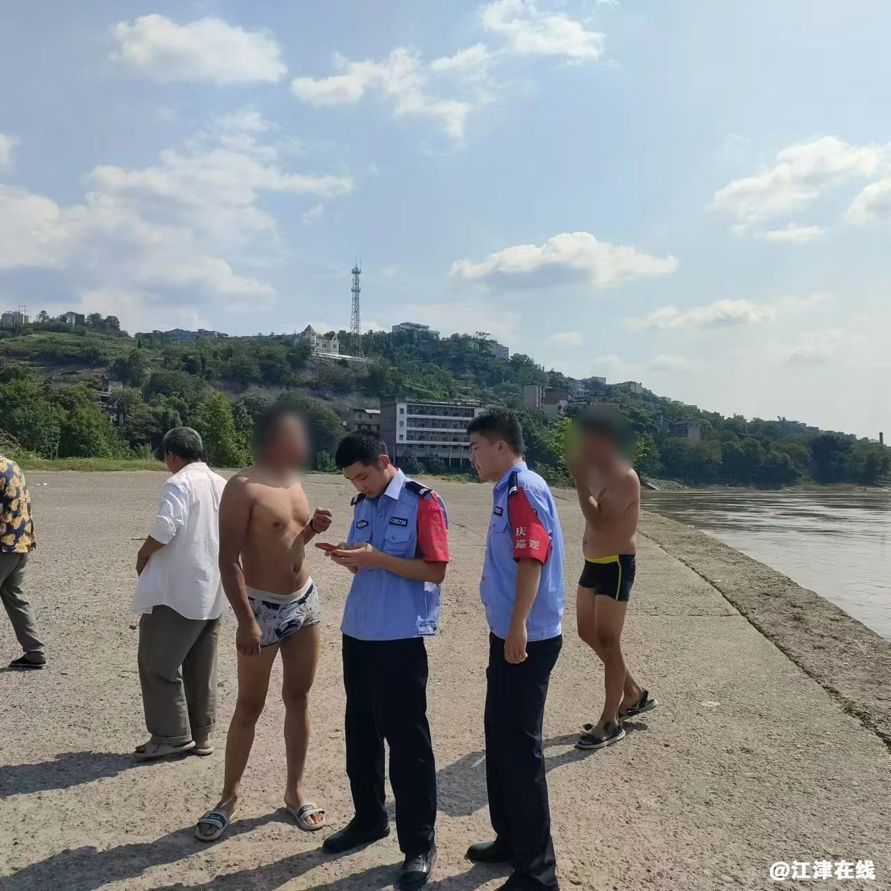 2d9a4a8558c069ba185cc1e541fd1ba6.jpg