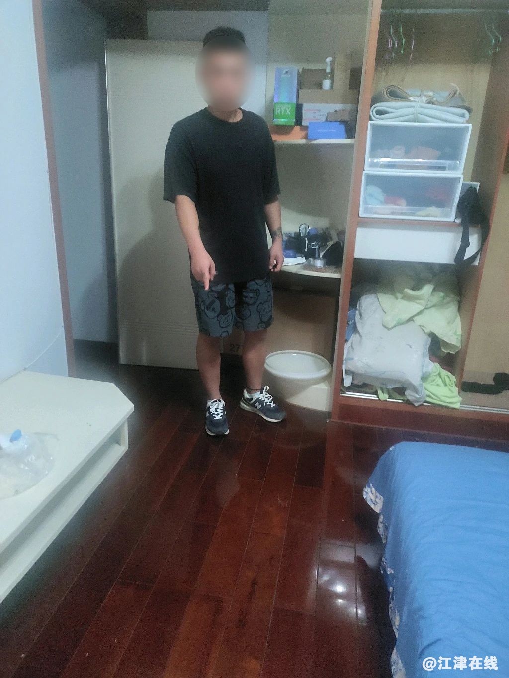 daa70c0a8825eb632d18bf7fc939d939.jpg