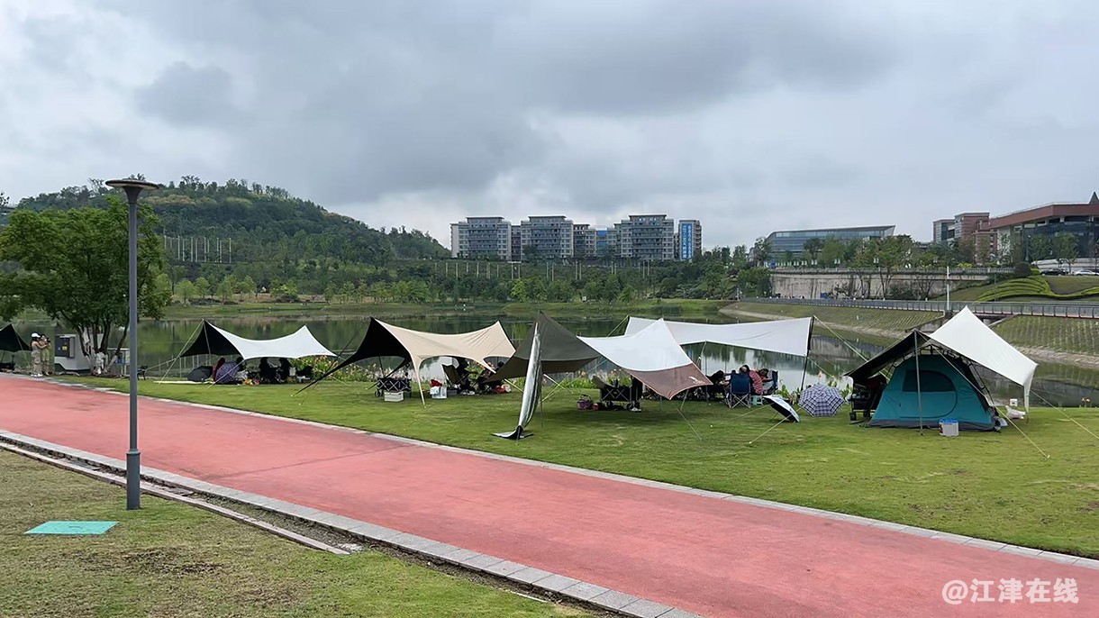 凤栖湖畔 (8).jpg